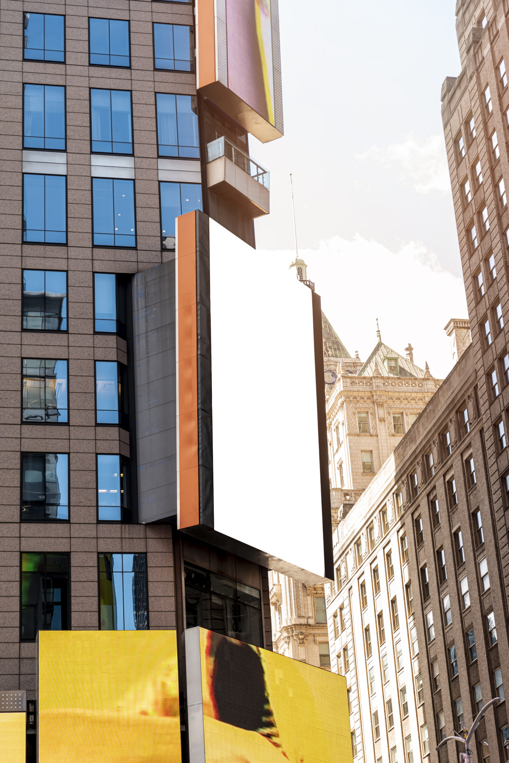 mock-up-billboard-city-scape